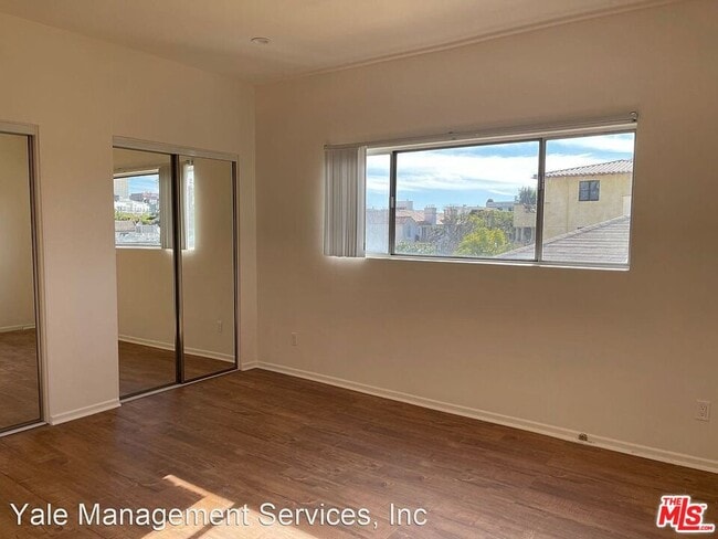 Photo - 1677 Westholme Ave Unit 302