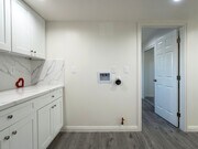 Photo - 5970 Locust Ave