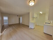 Photo - 13531 Wyandotte St Unit 9