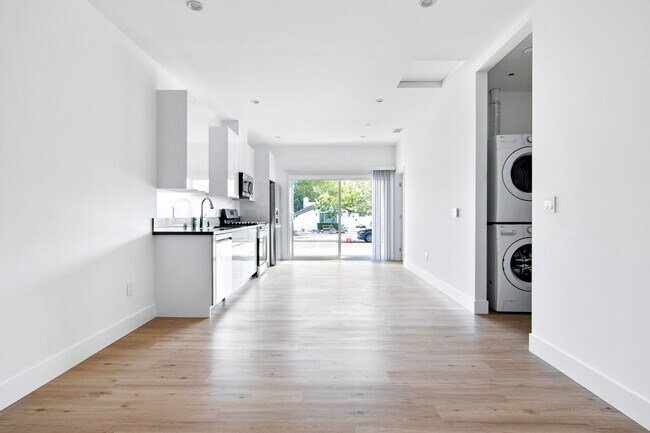 Photo - 18199 Sunburst St Unit 1
