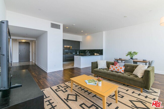 Photo - 900 W Olympic Blvd Unit 28C