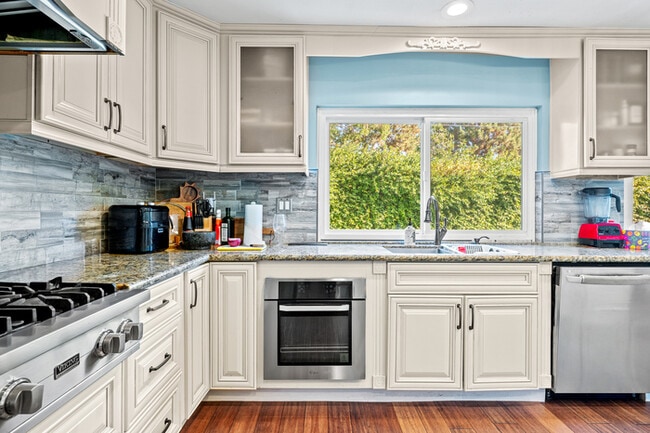 Photo - Spacious 4BR Family Retreat w Private Pool