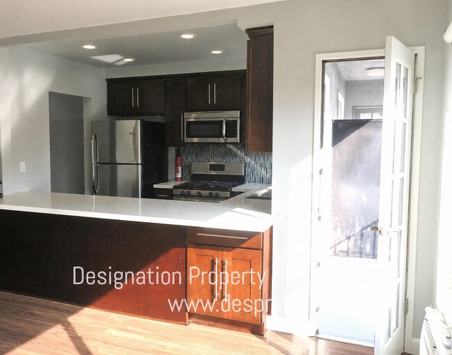 Photo - 7638 Hampton Ave Unit 09