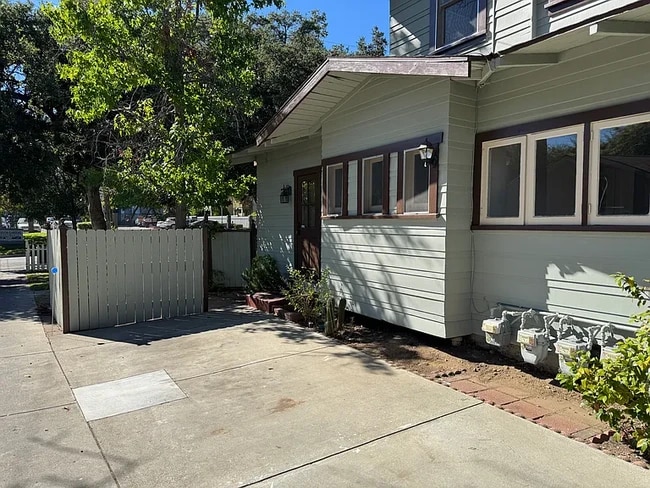 Photo - 1262 N Hudson Ave Unit 1262