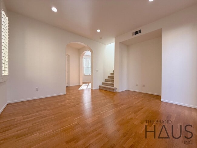 Photo - Desirable Oak Creek Community Detached Home with Two Car Garage