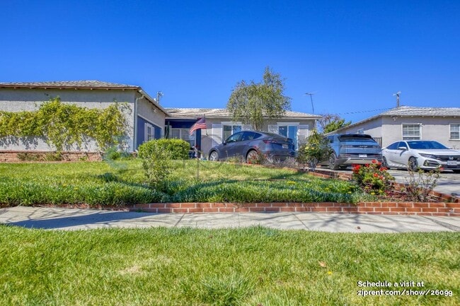 Photo - 10045 Wisner Ave