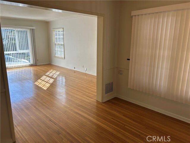 Photo - 1363 Masselin Ave