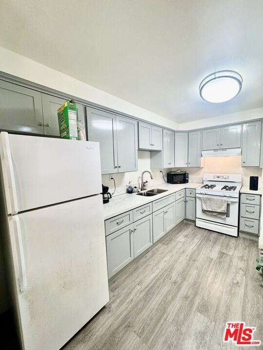 Photo - 755 W 30th St Unit 7