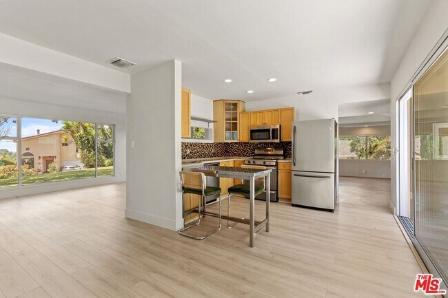 Photo - 4608 Nob Hill Dr
