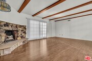 Photo - 9322 Lasaine Ave
