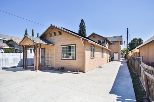 Building Photo - 1091 Bonita St