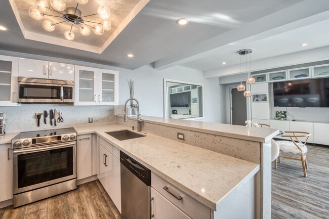 Photo - Gorgeous Home in Secured High-rise Buildin...