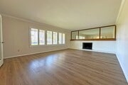 Photo - 1562 Whittier Ave House