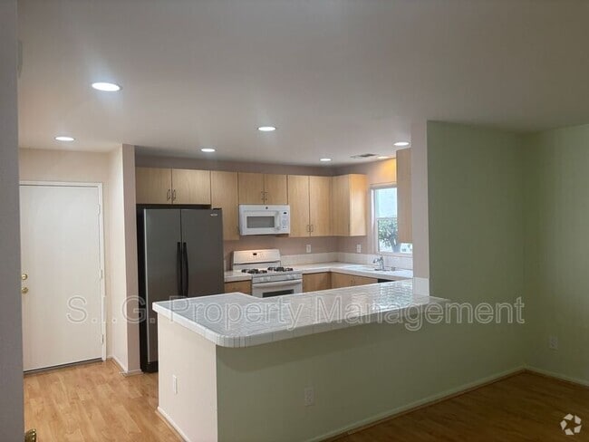 Building Photo - 202 Cancion Way Rental