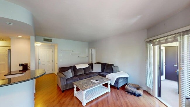 Building Photo - Upgraded 2bd/2Ba Mariana District Condo - ... Unit 207
