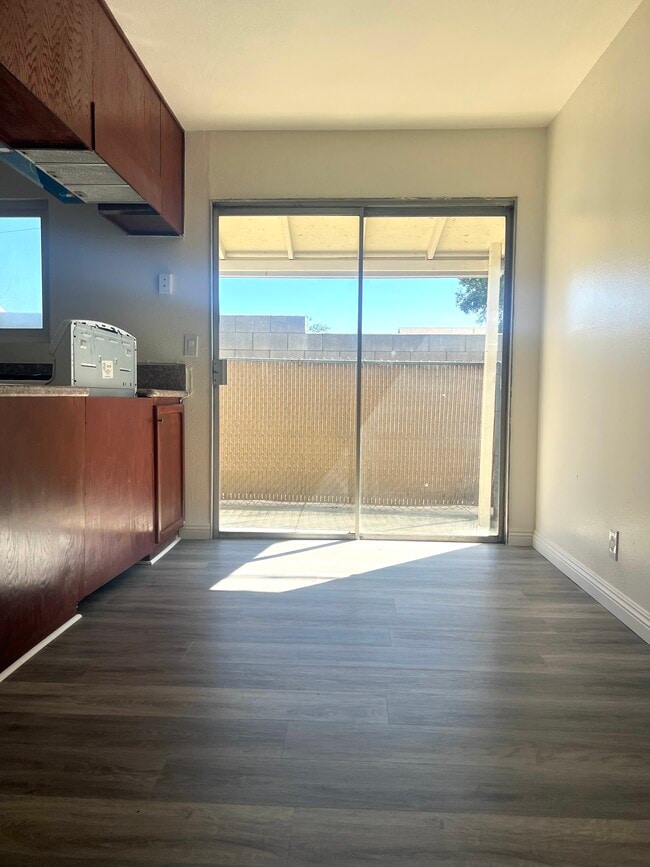 Photo - 5125 Bandera St