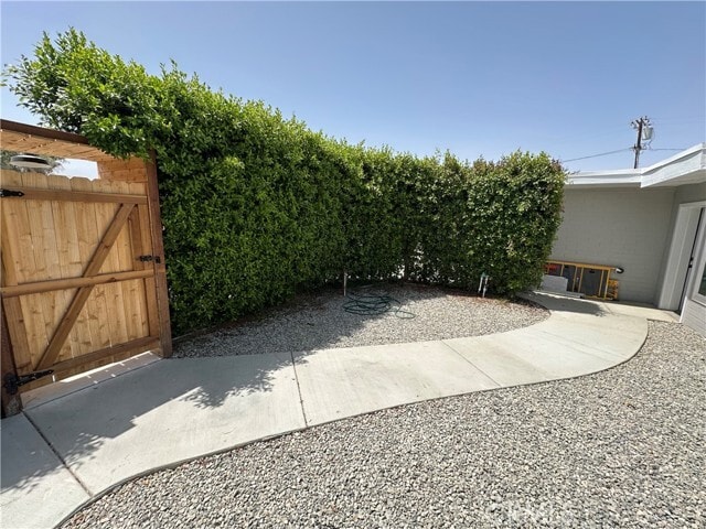 Building Photo - 73216 Santa Rosa Way Unit 2