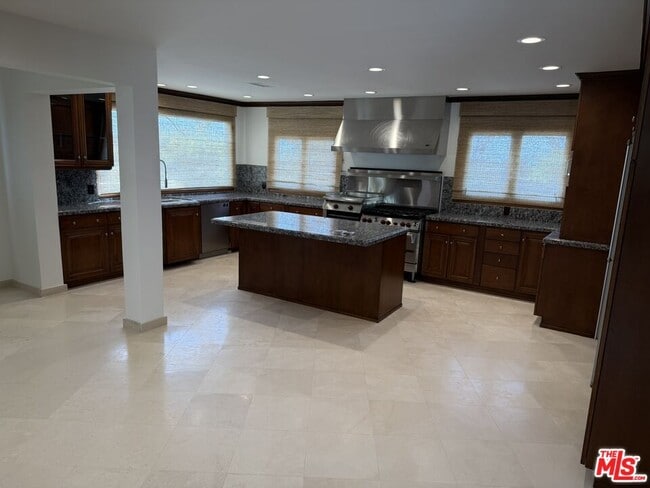 Photo - 182 Ashdale Ave