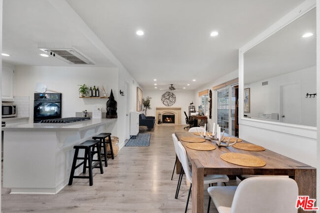 Photo - 3179 Jessica St