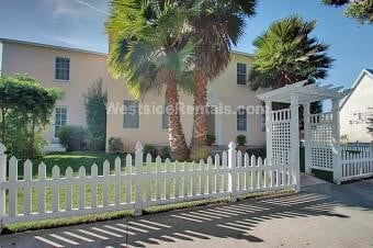 Building Photo - 1352 Ocean Park Blvd Unit D