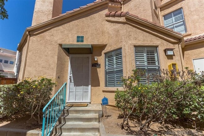2 Bed / 2 Bath Townhome in El Cajon - 2 Bed / 2 Bath Townhome in El Cajon