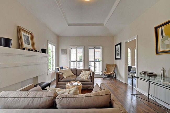 Photo - 335 S Cloverdale Ave