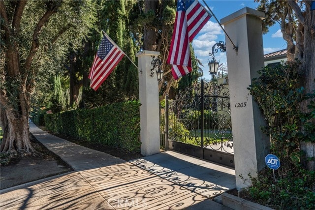 Photo - 1205 W Highland Ave