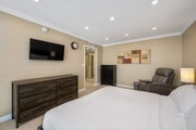 Photo - 11687 Montana Ave Condo Unit 306