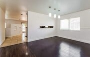 Photo - 1752 Willowbrook Ln House