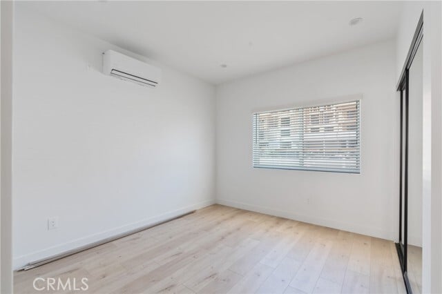 Photo - 11140 Woodley Ave Unit 1/4