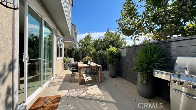 Photo - 761 Jasper St