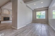 Photo - Impeccably Designed 4Bdm 4Ba Home in Desir...