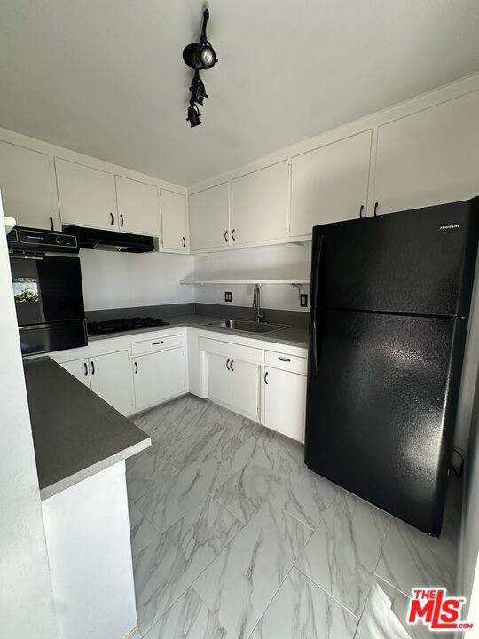 Photo - 9018 Keith Ave