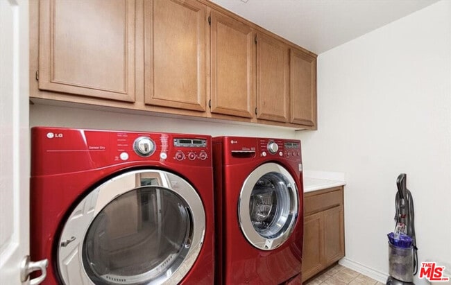 Photo - 5634 Cambria Dr