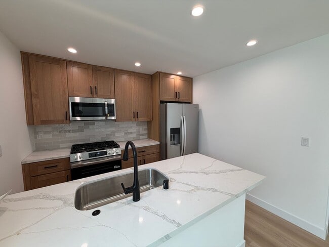 Building Photo - Brand New (2026)!! 4 Bedroom / 2 Bath Home on Tipton!