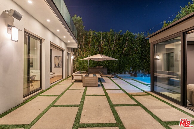 Photo - 610 N Stanley Ave