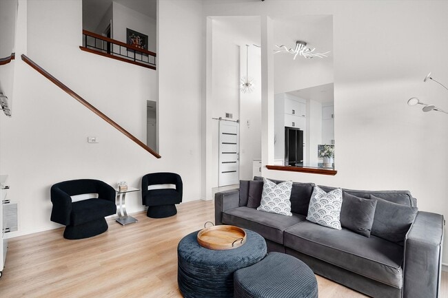 Building Photo - Catch the Wave of Modern Comfort at Our Reef Oasis