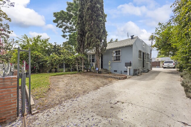 Photo - 3005 S Rimpau Blvd Unit 3003