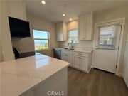 Photo - 665 W 34th St Unit 4