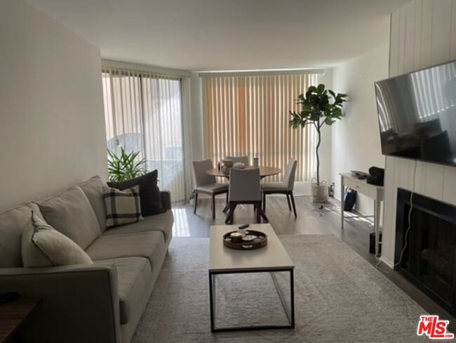 Building Photo - 1745 Camino Palmero St Unit 306