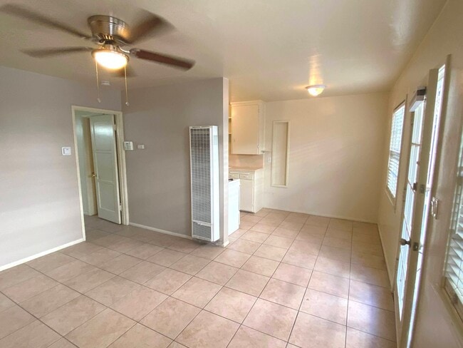 Photo - 1124 W Balboa Blvd Unit 4