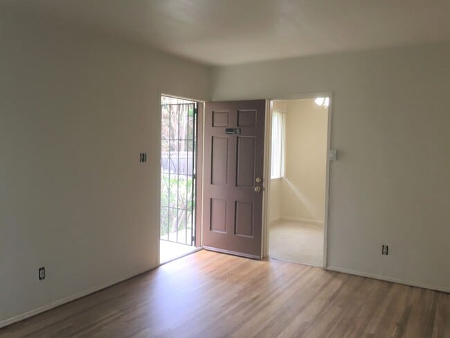 Photo - 4848 N Lakewood Blvd Unit 4852