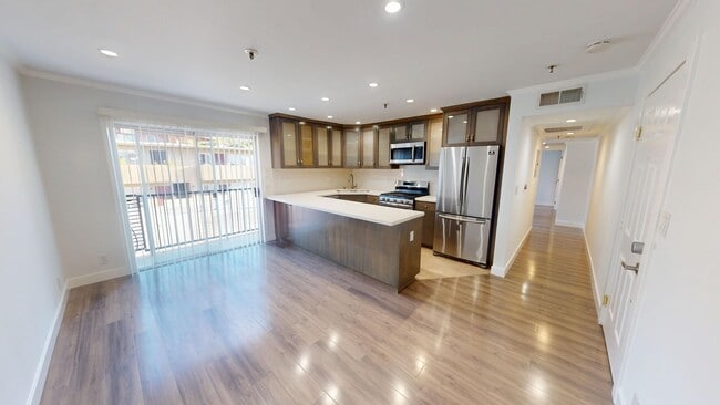 Photo - Franklin Tower