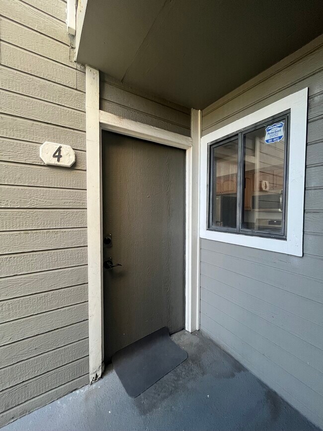 Photo - 7307 Haskell Ave Unit #4