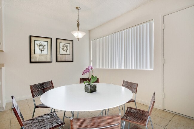 Photo - Kittridge Apartments