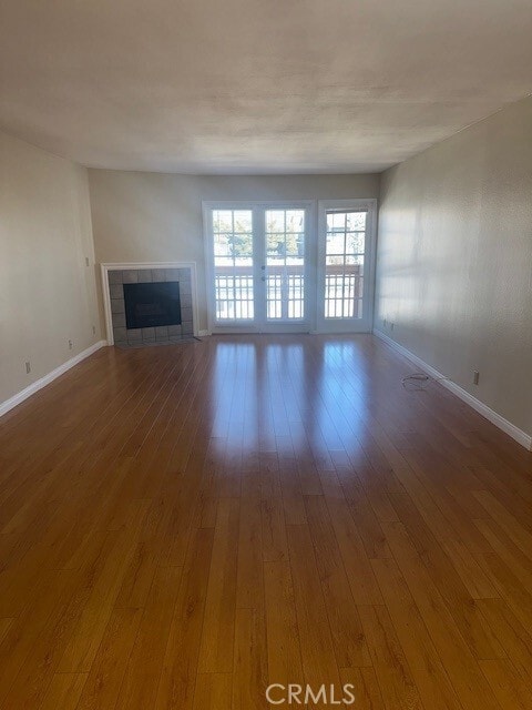 Building Photo - 1616 S Barrington Ave Unit 303