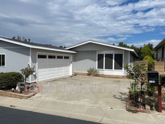 Photo - 1822 Seco Glen House