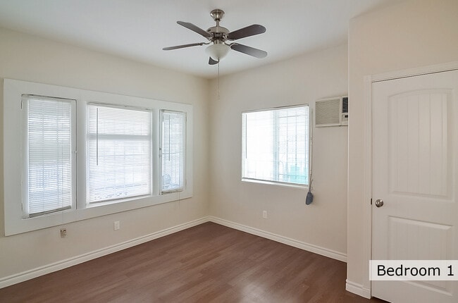 Photo - 1234 W 37th Dr House Unit 0