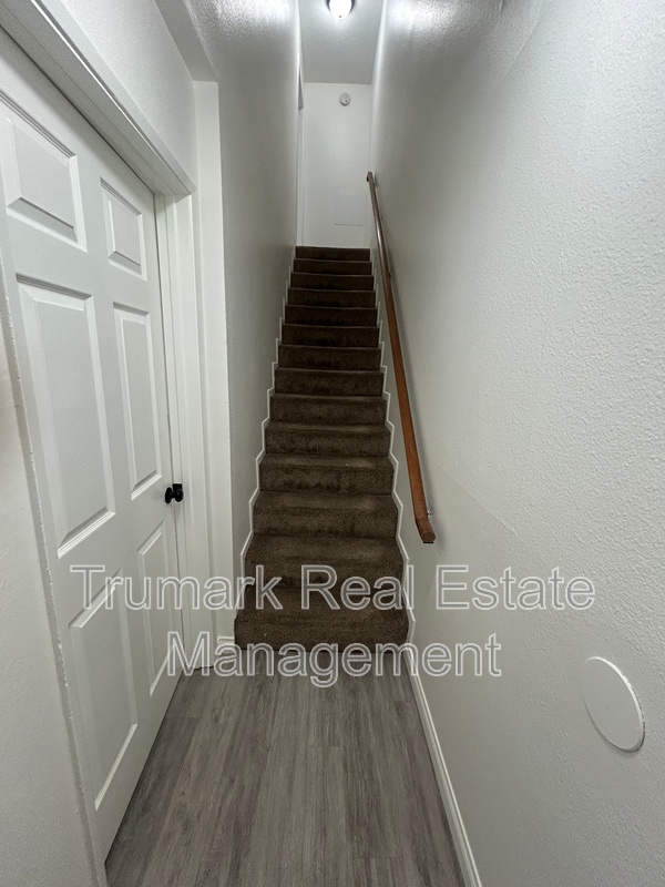 Photo - 1122 E Elk Ave Unit #119