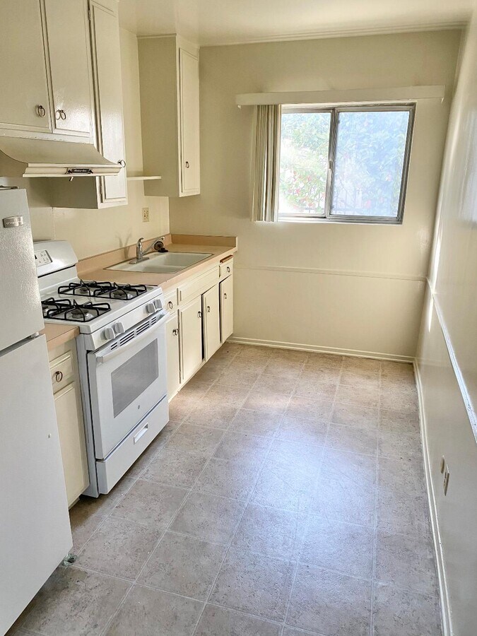 Photo - Fuller Apartments